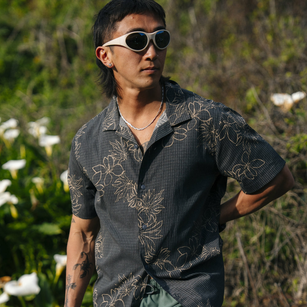 Roark Bless Up Trail Button Up Shirt in Onyx Floral - Men|Run / Active