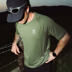 Roark Alta Elite Trail Short Sleeve Tee in Light Military - Men|Run / Active