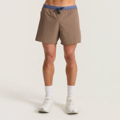 Roark Alta 5" Shorts in Faded Brown - Men|Run / Active
