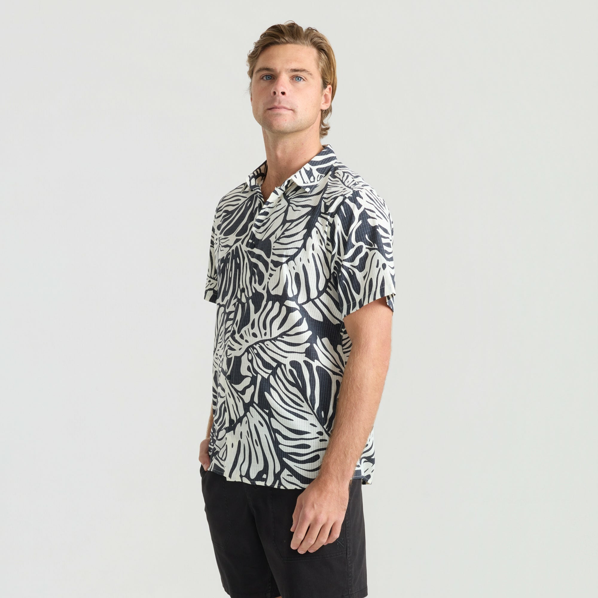 Roark Bless Up Breathable Stretch Shirt in Black Monstera - Men