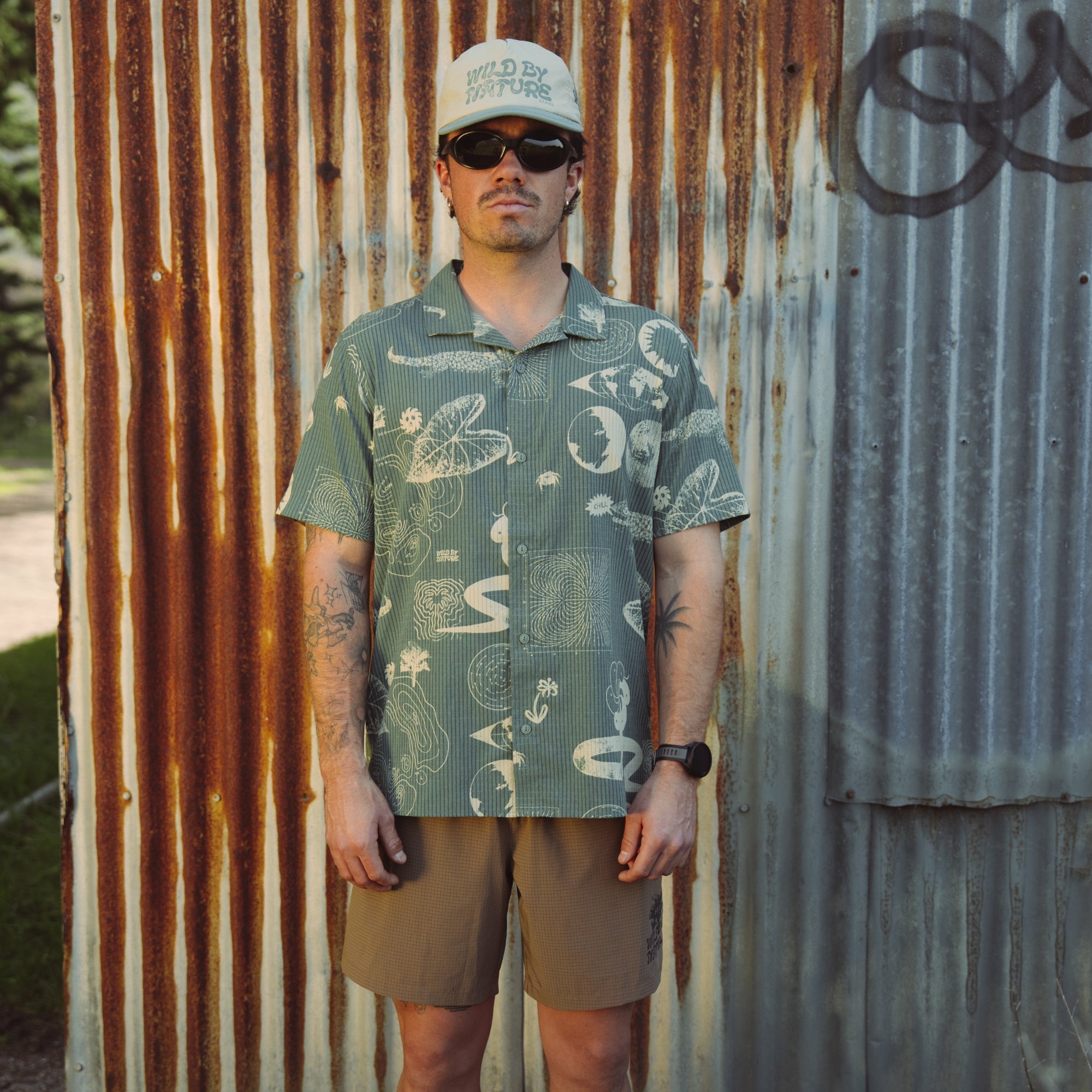 Roark Bless Up Trail Button Up Shirt in Slate Green/Tan - Men|Run / Active