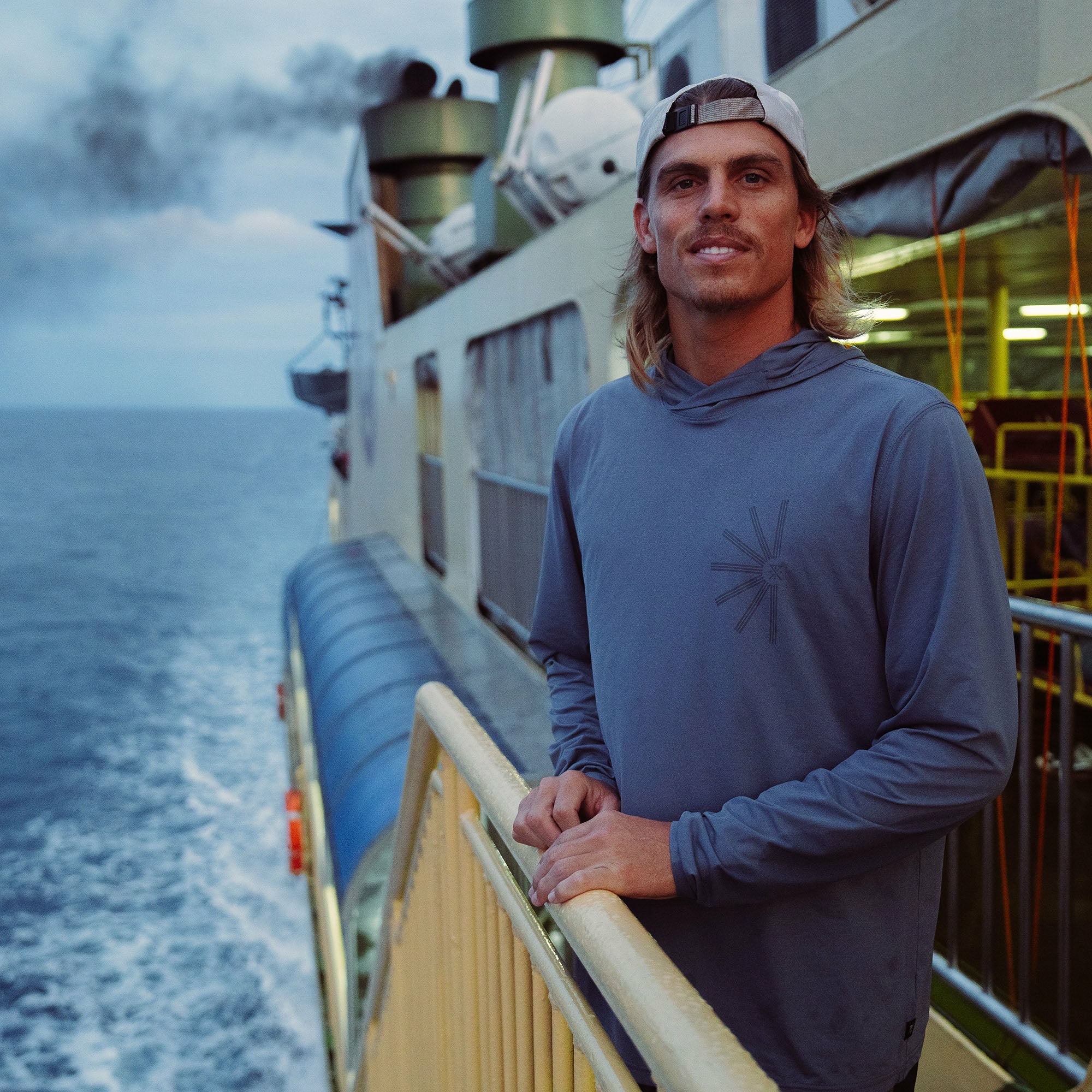 Roark Venture UPF Hoodie in Neptune - Men|Run / Active