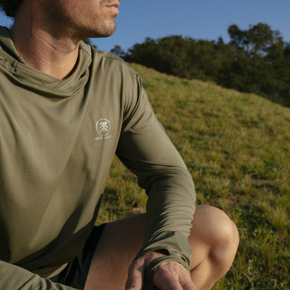 Roark Alta Elite Trail Hood in Light Military - Men|Run / Active