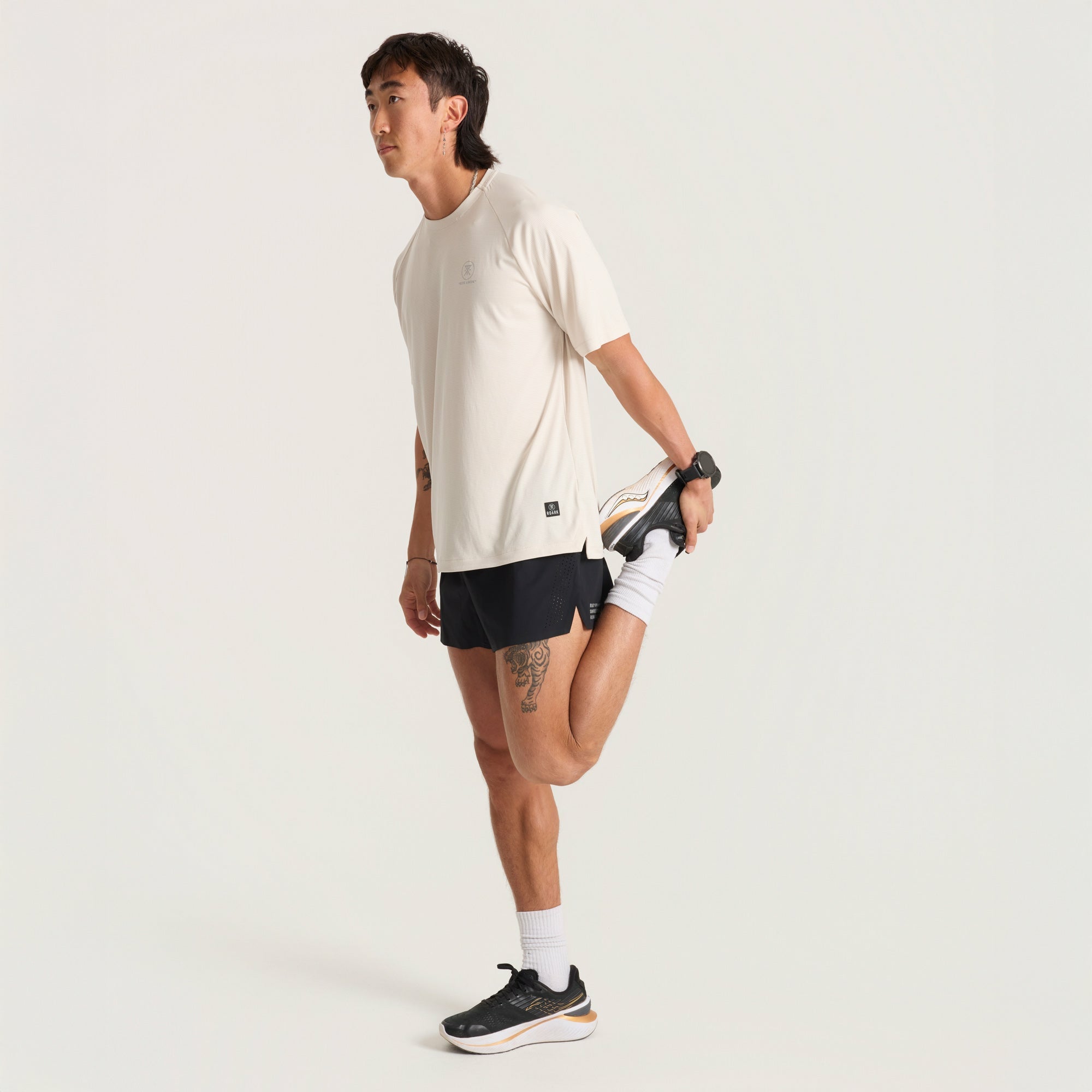 Roark Alta Elite Trail Short Sleeve Tee in Moonstone - Men|Run / Active