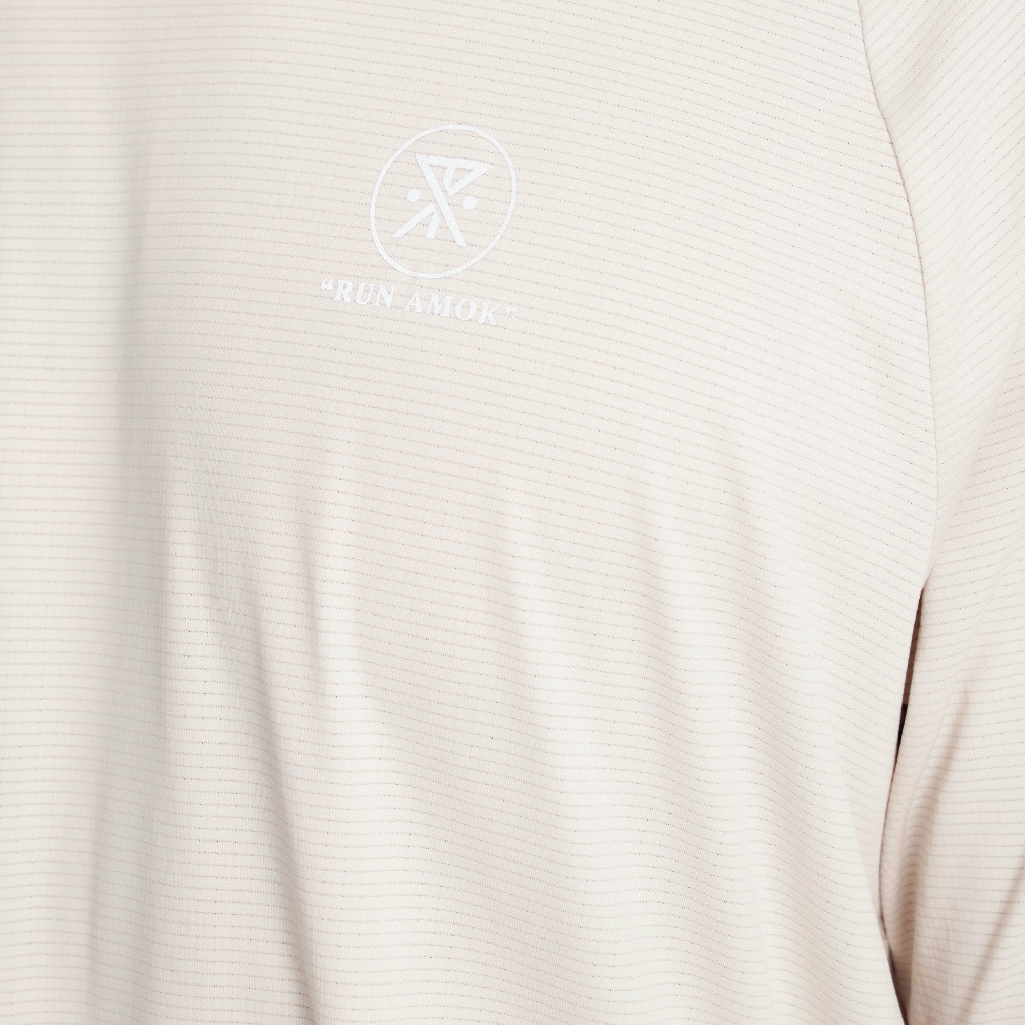 Roark Alta Elite Trail Short Sleeve Tee in Moonstone - Men|Run / Active