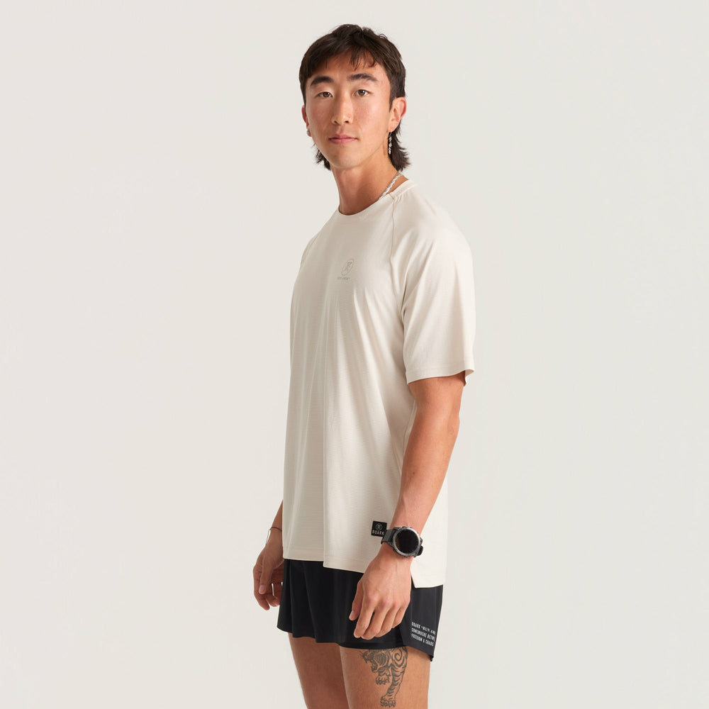 Roark Alta Elite Trail Short Sleeve Tee in Moonstone - Men|Run / Active