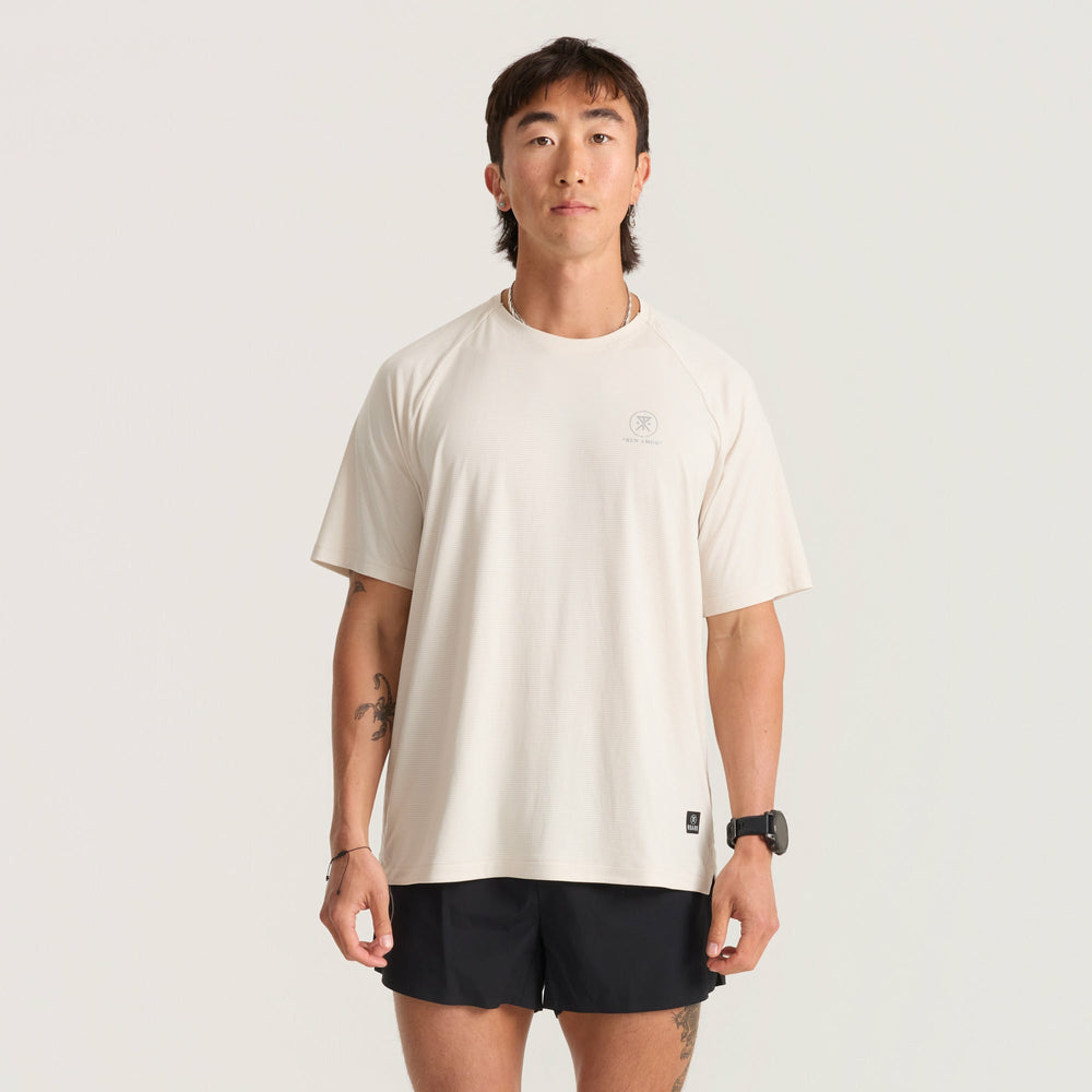 Roark Alta Elite Trail Short Sleeve Tee in Moonstone - Men|Run / Active