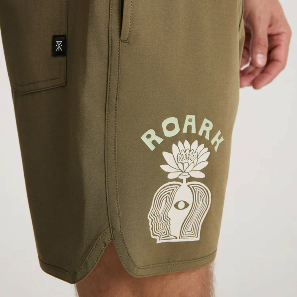 Roark Chiller Scallop Boardshorts in Military - Men