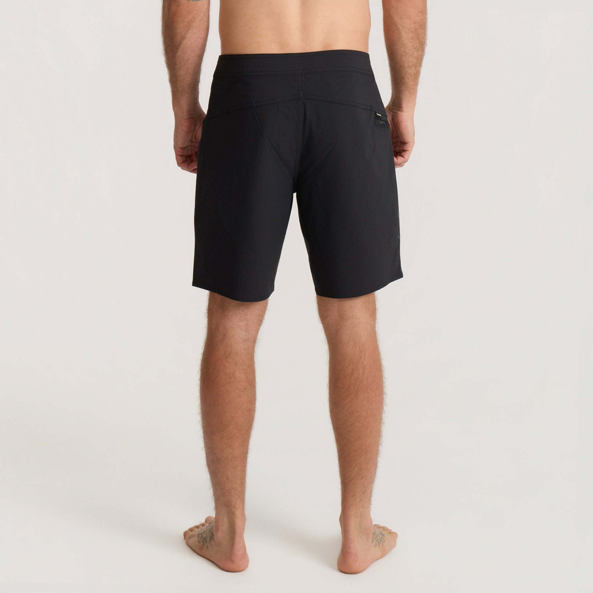 Roark Passage Pro Boardshorts in Black - Men