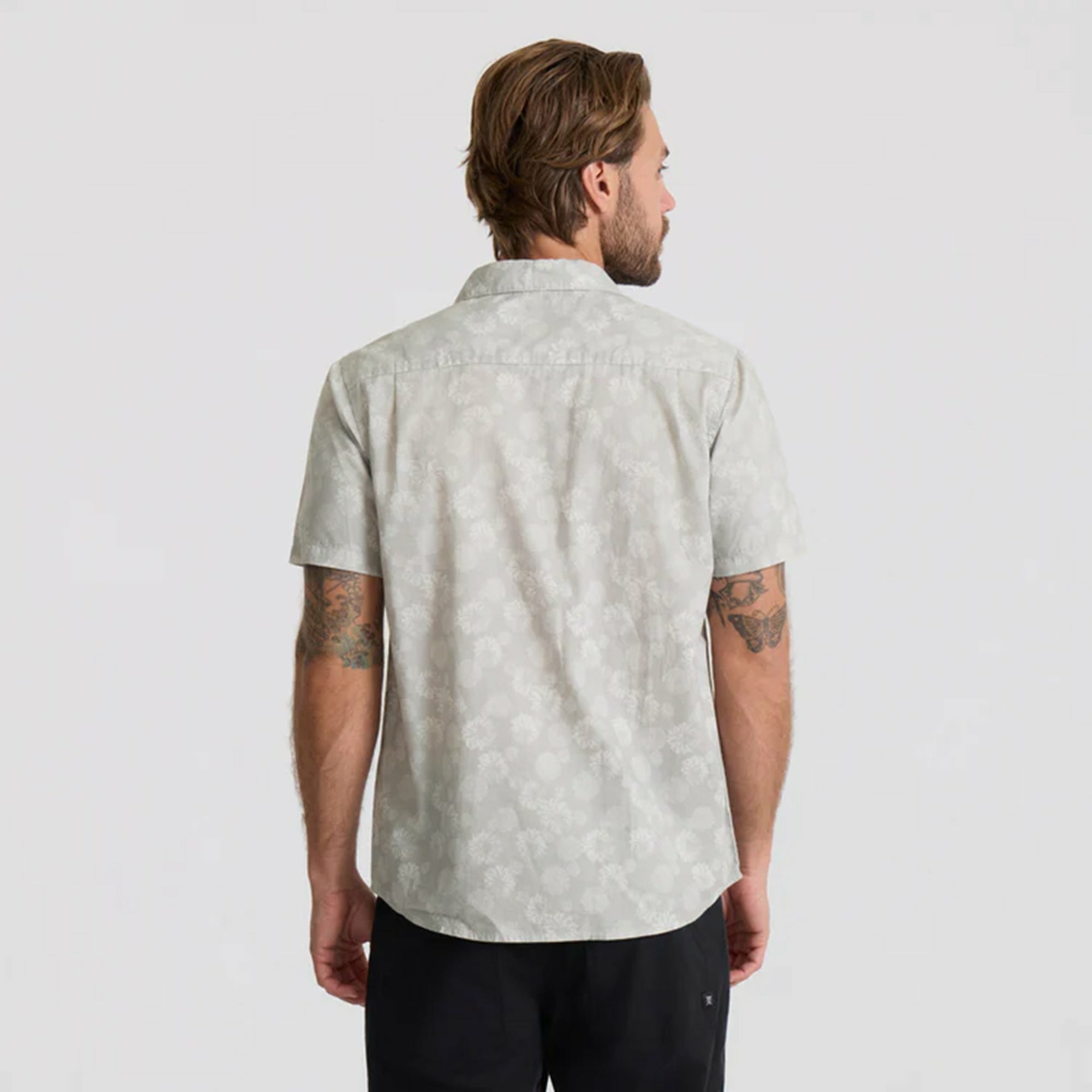 Roark Journey Short Sleeve Button Up Shirt in Grey - Men