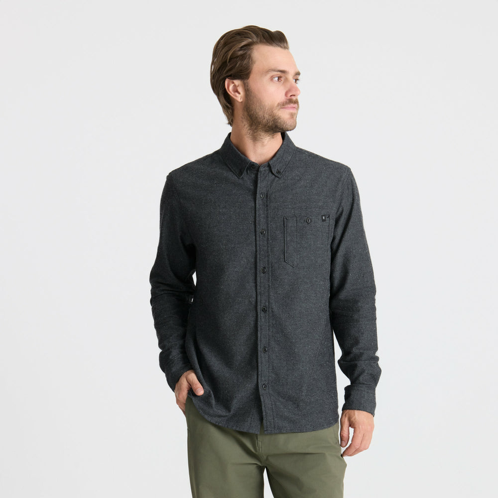 Roark Scholar Chambray Button Up Shirt in Black - Men