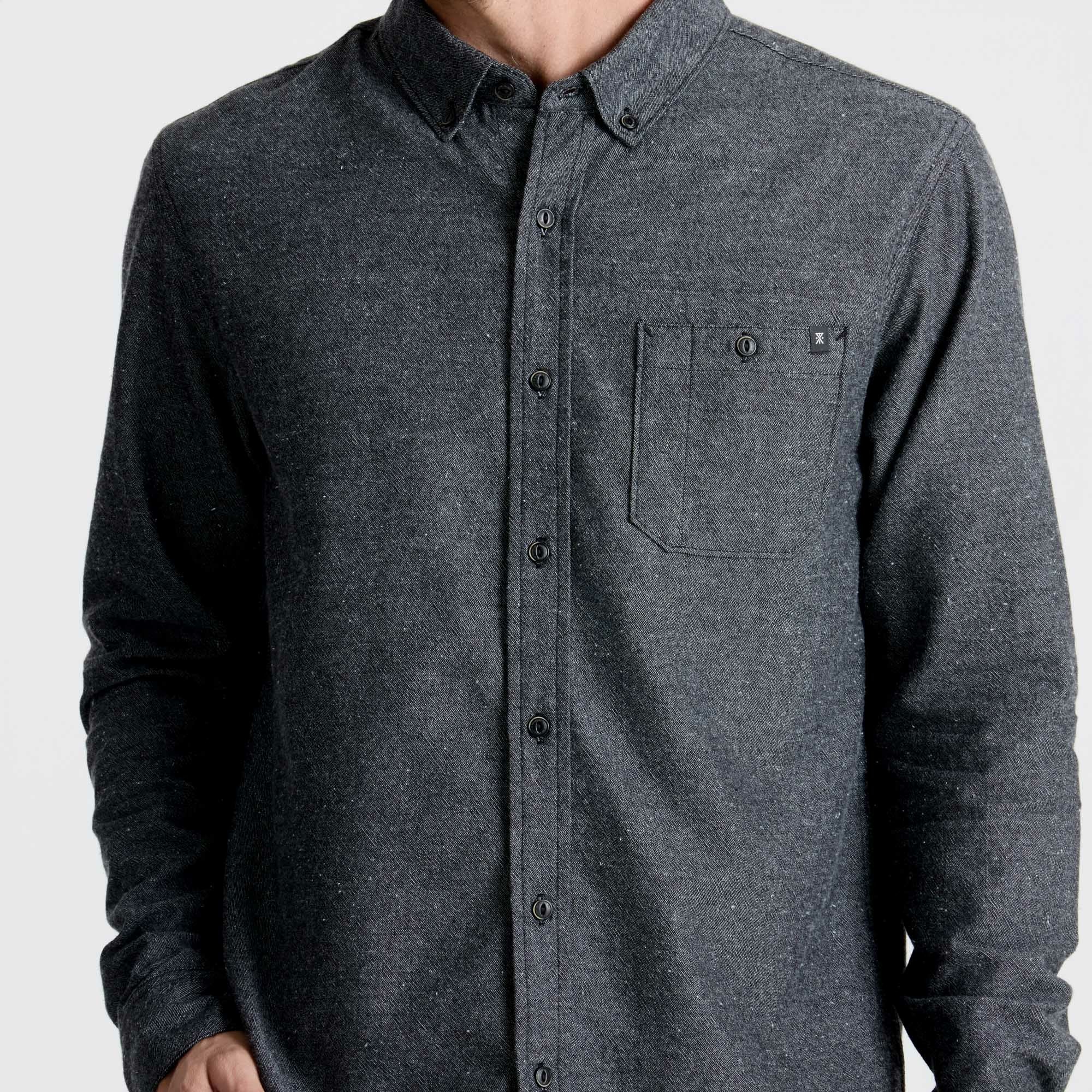 Roark Scholar Chambray Button Up Shirt in Black - Men