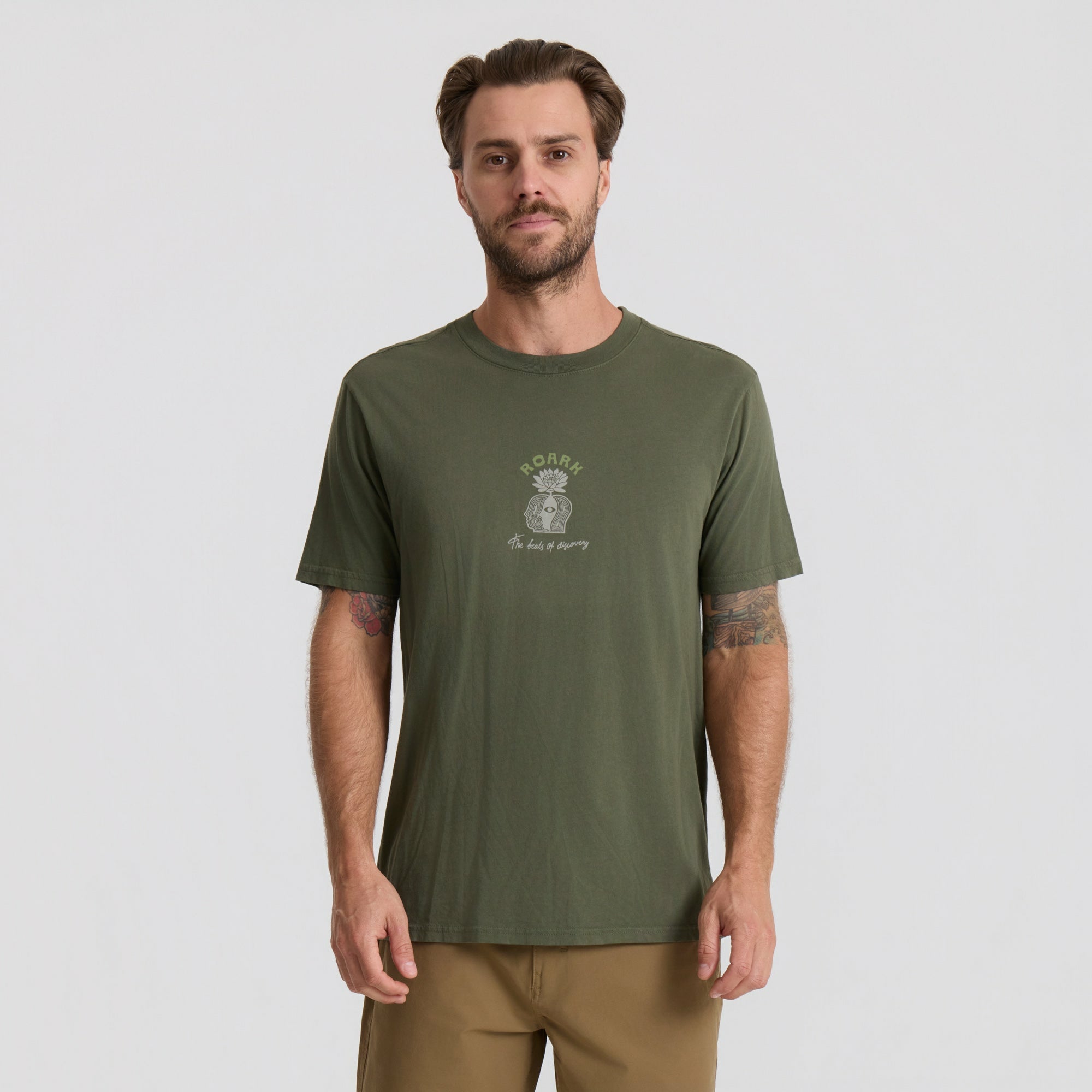 Roark Beats Of Discovery Premium Tee in Military - Men