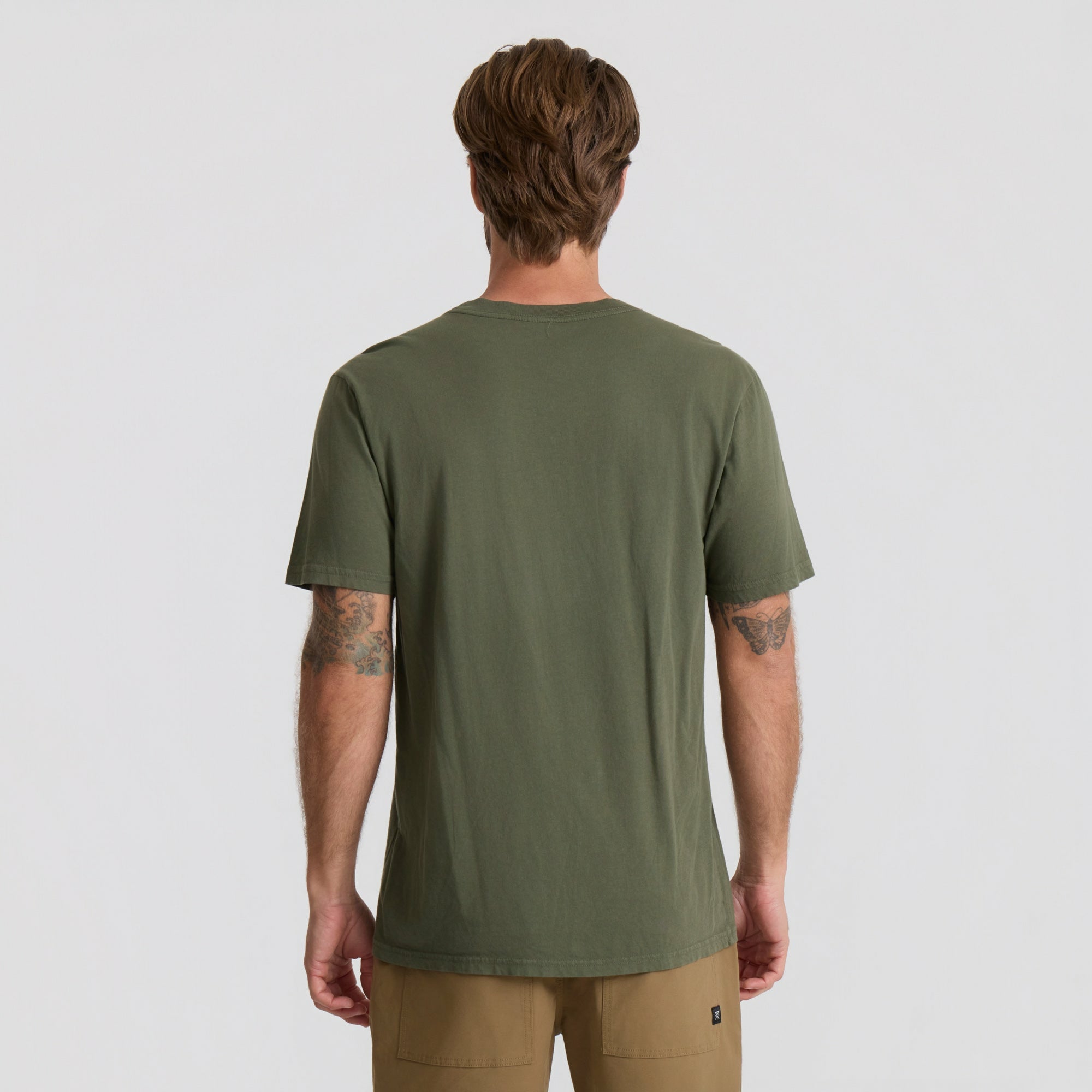 Roark Beats Of Discovery Premium Tee in Military - Men