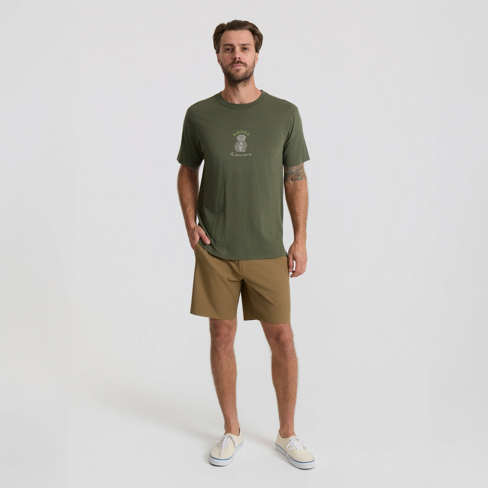 Roark Beats Of Discovery Premium Tee in Military - Men