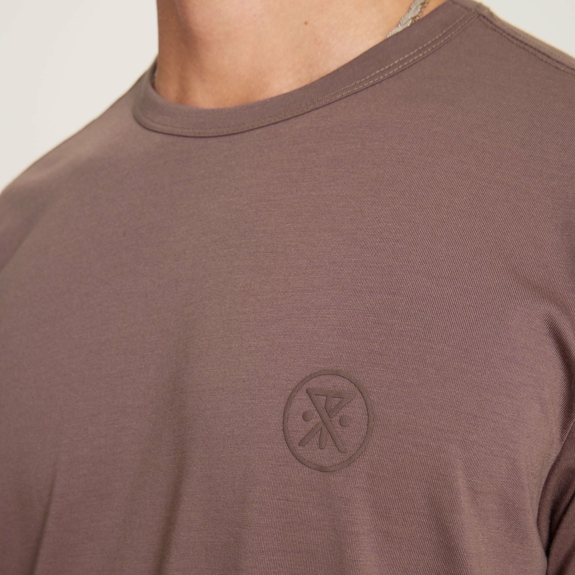 Roark Mathis Active Short Sleeve Tee in Faded Brown - Men|Run / Active