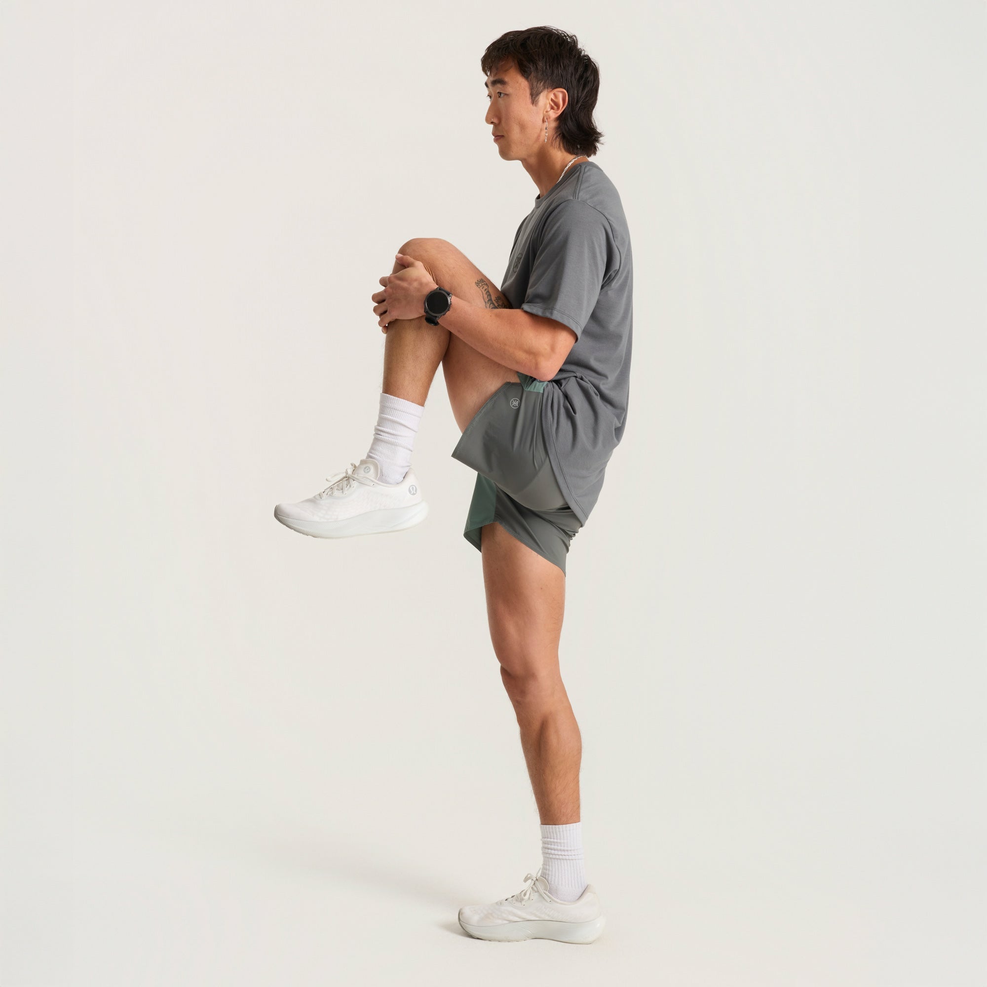 Roark Mathis Active Short Sleeve Tee in Charcoal - Men|Run / Active