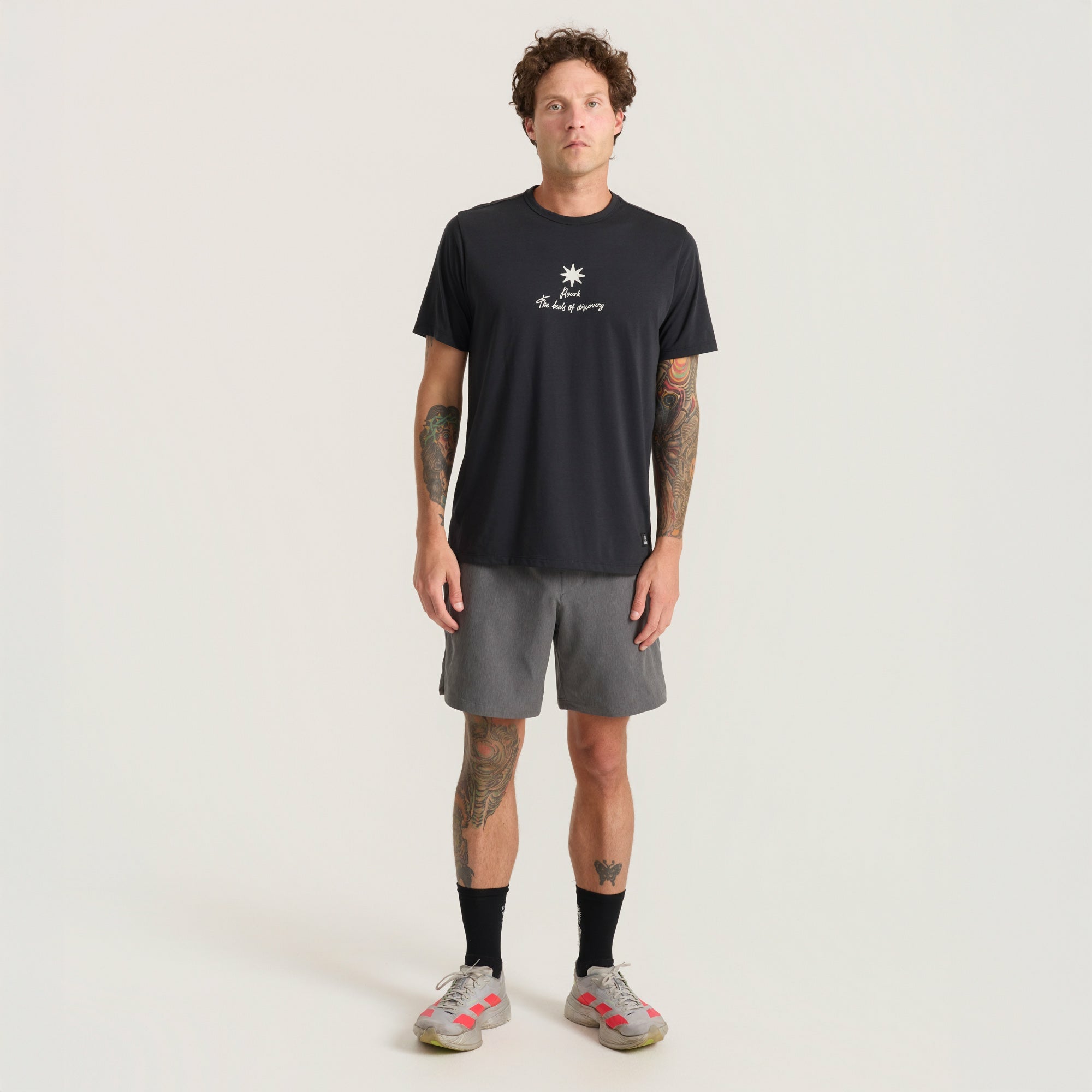 Roark Mathis Active Short Sleeve Tee in Chaos Black - Men|Run / Active