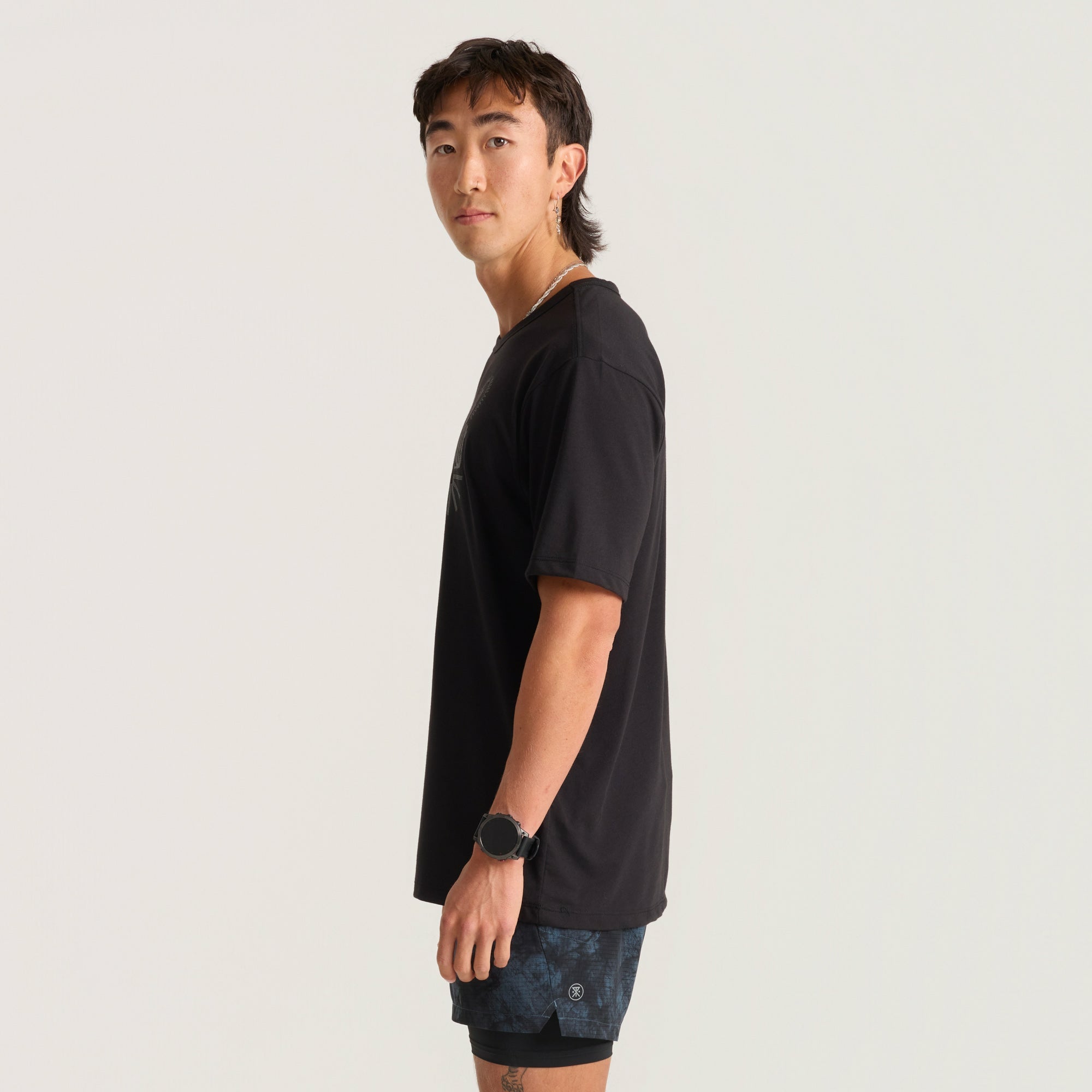 Roark Mathis Active Short Sleeve Tee in Bod Black - Men|Run / Active