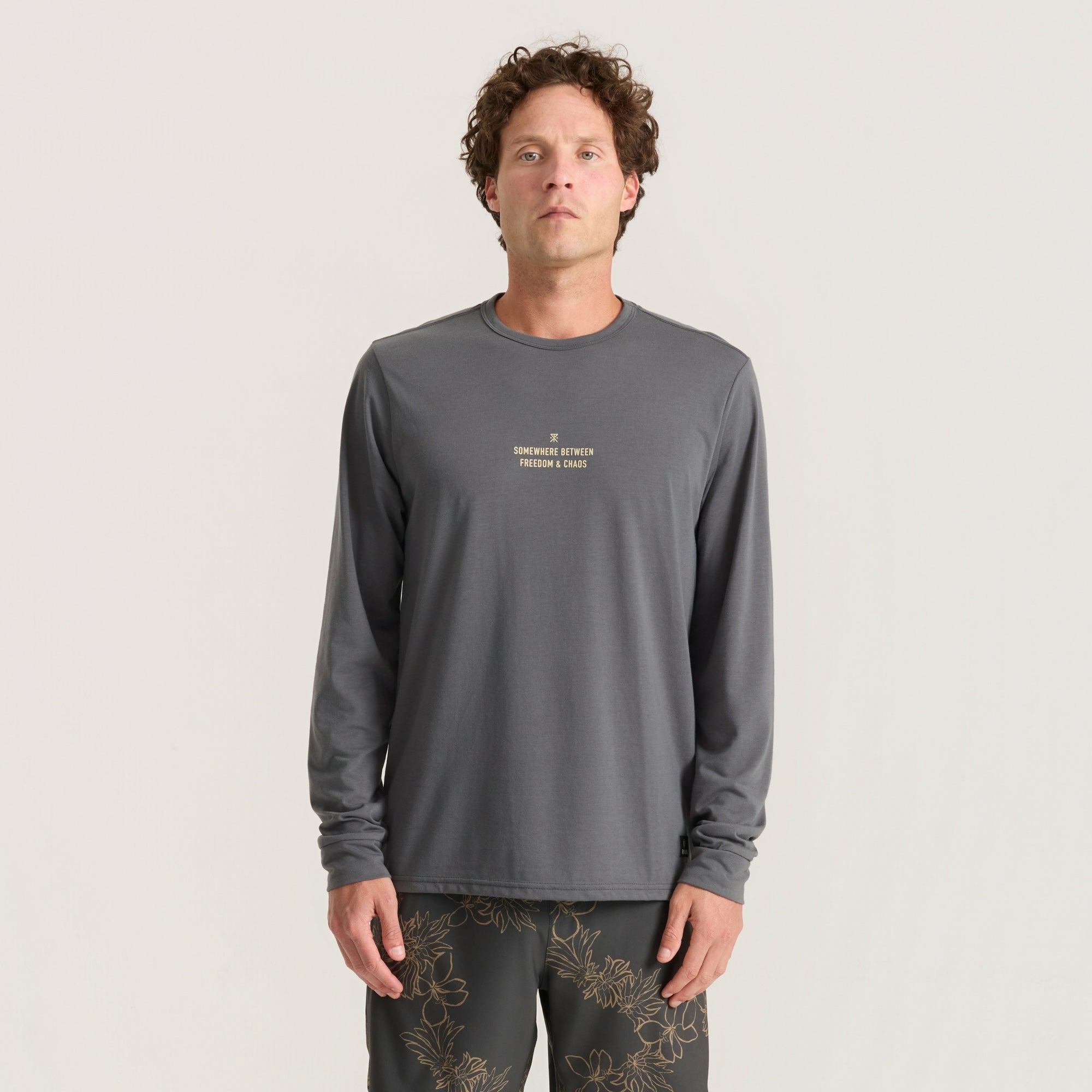 Roark Mathis Active Long Sleeve Tee in Charcoal - Men|Run / Active