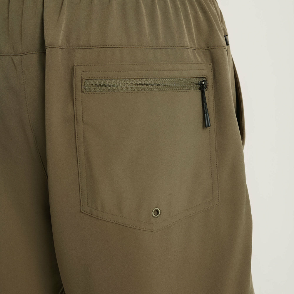 Roark Serrano 7" Active Stretch Shorts in Military - Men|Run / Active