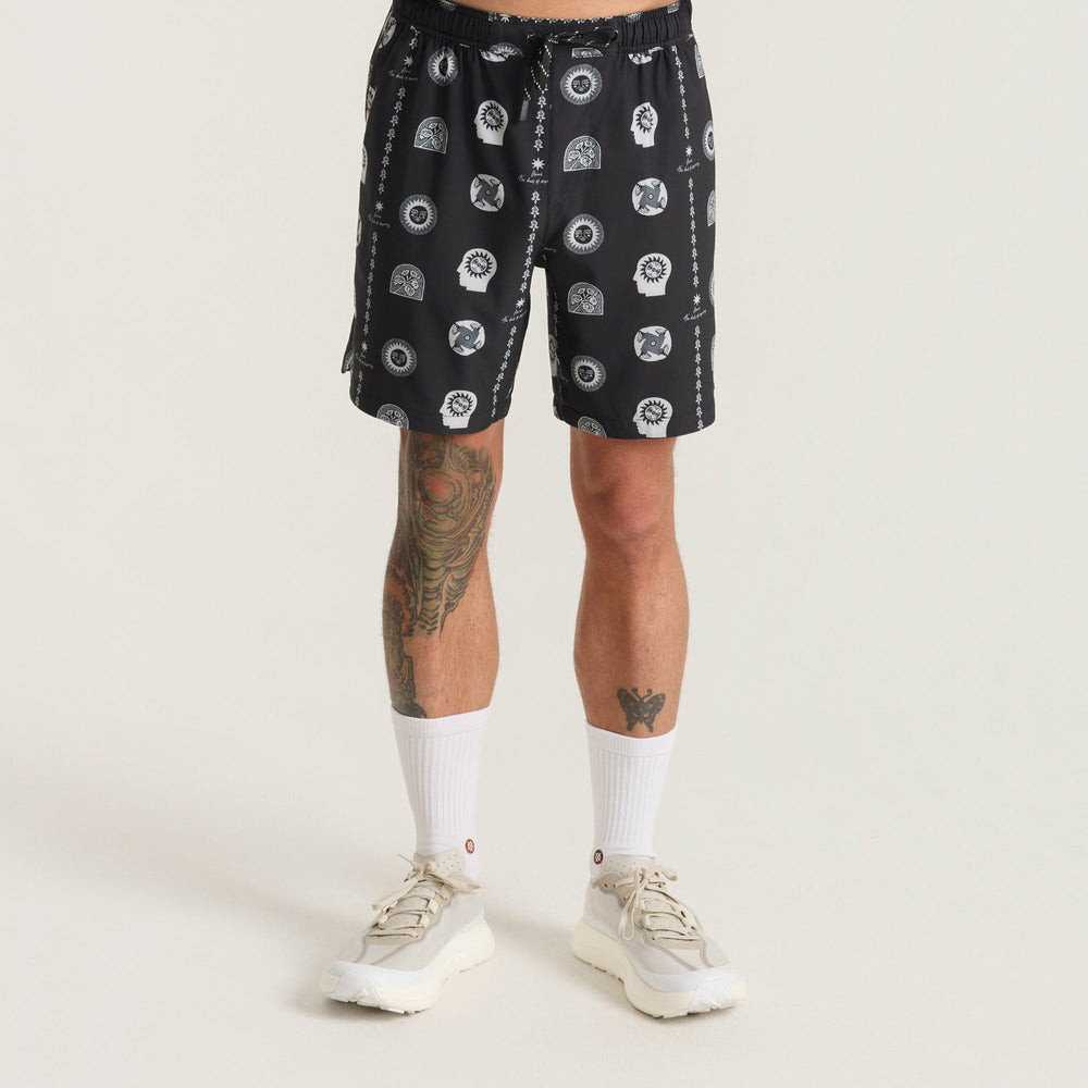 Roark Serrano 7" Active Stretch Shorts in Black Print - Men|Run / Active