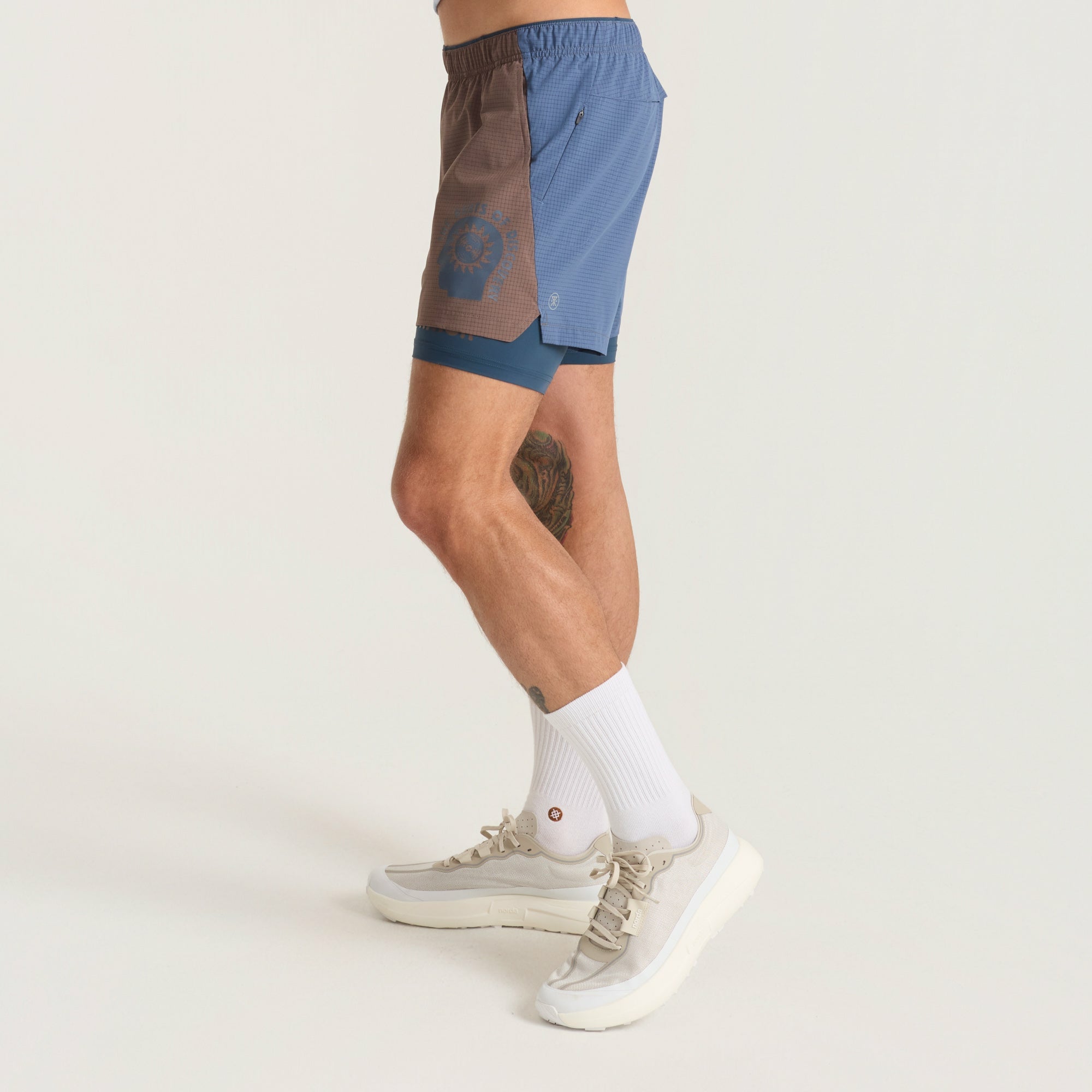 Roark Bommer 3.5" Shorts in Faded Brown - Men|Run / Active