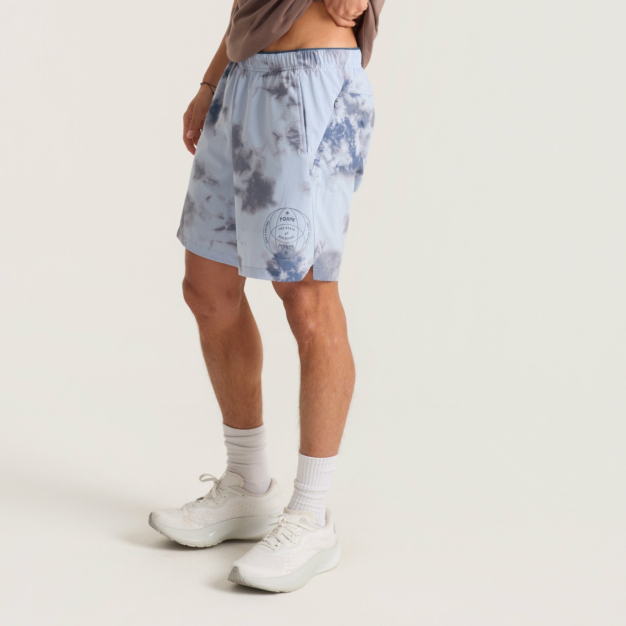 Roark Bommer 7" Shorts in Neptune - Men|Run / Active