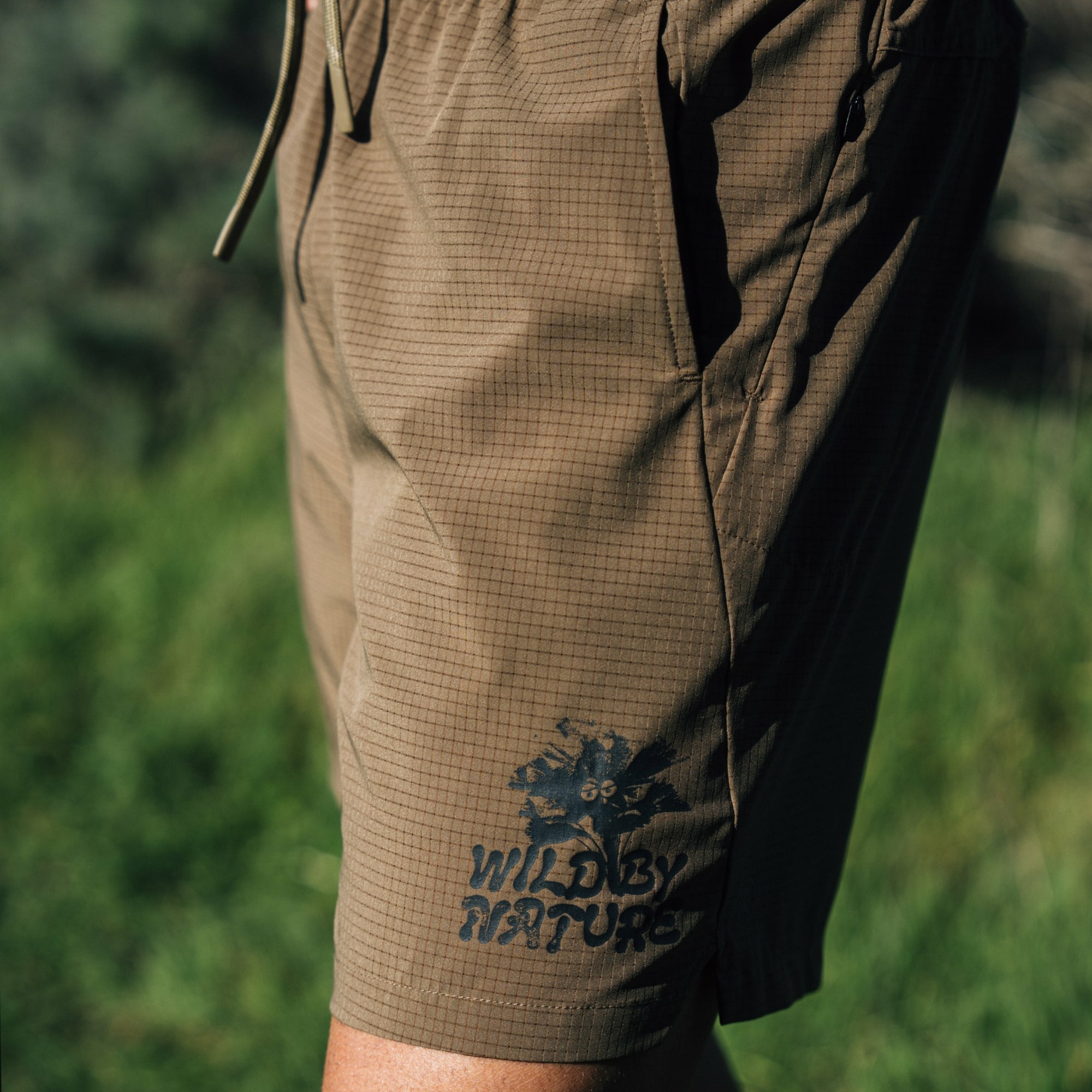 Roark Bommer 7" Shorts in Mushroom - Men|Run / Active