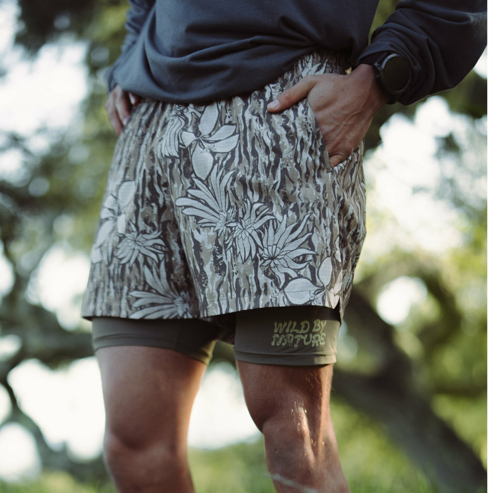 Roark Bommer 3.5" Shorts in Khaki - Men|Run / Active