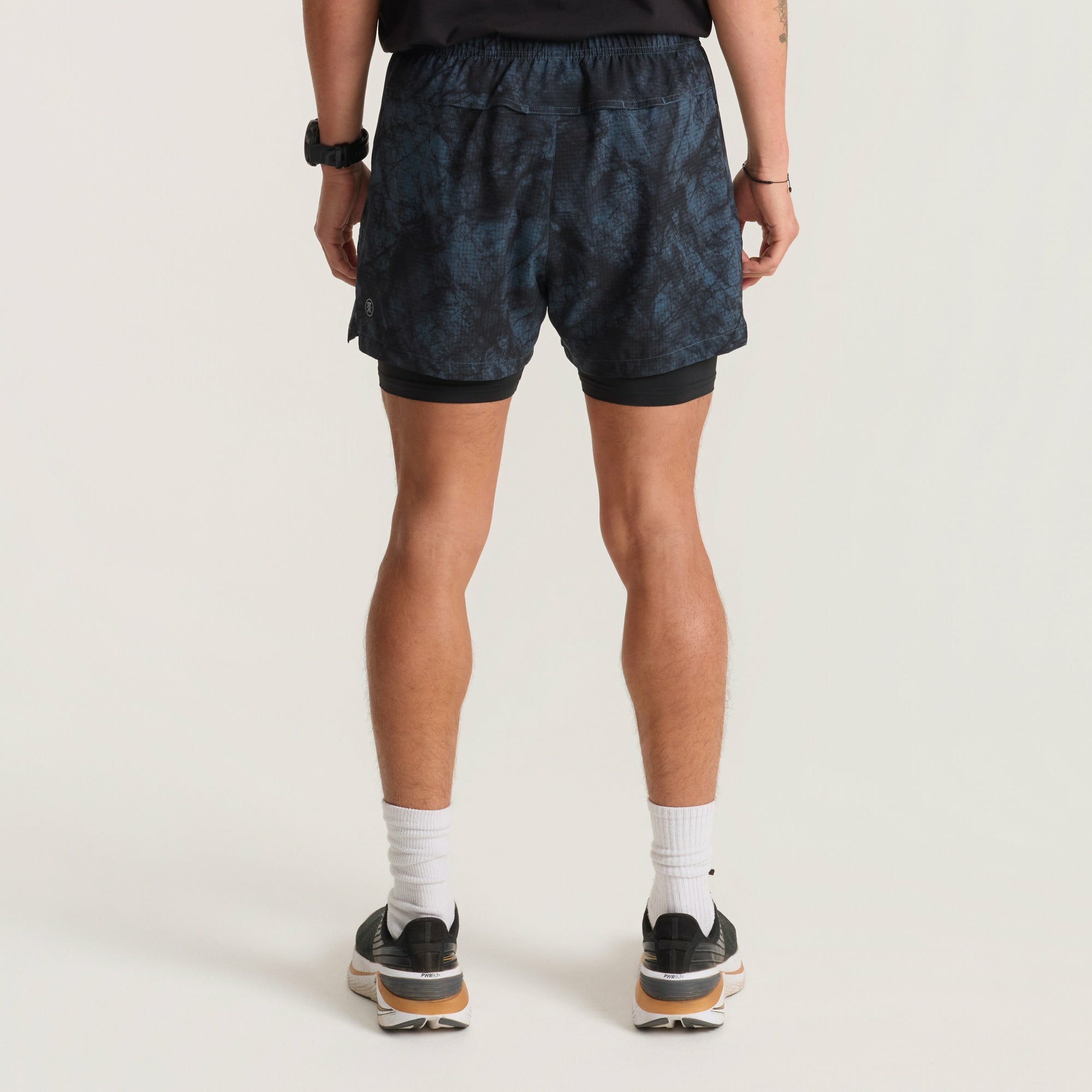 Roark Bommer 3.5" Shorts in Navy Tie Dye - Men|Run / Active