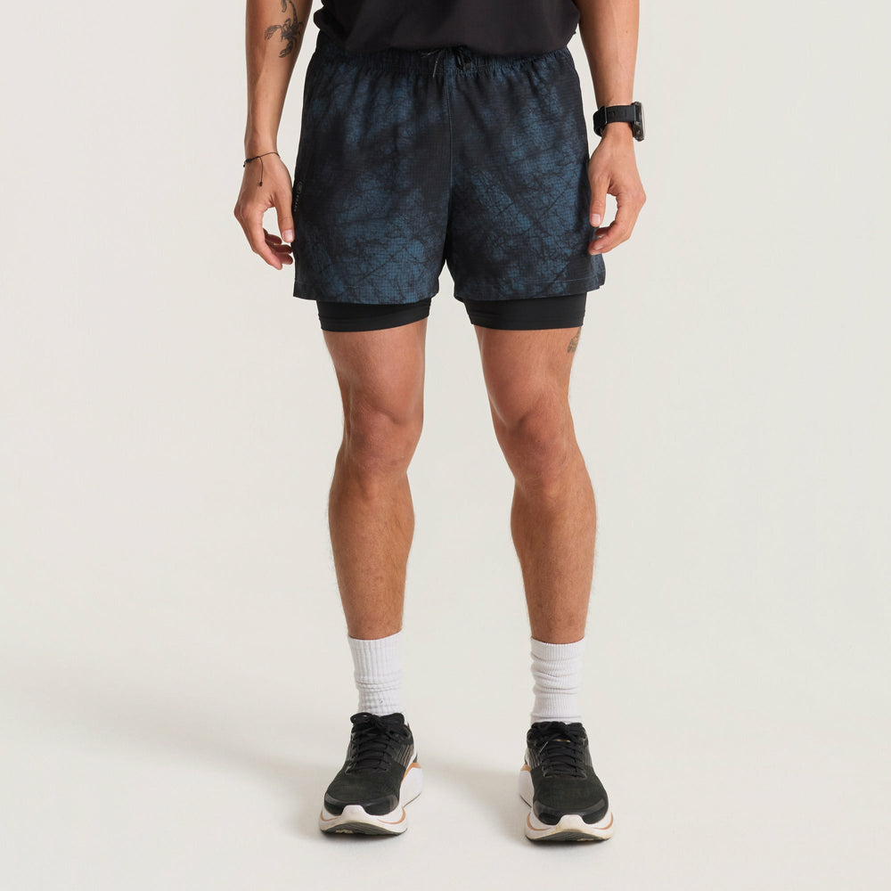 Roark Bommer 3.5" Shorts in Navy Tie Dye - Men|Run / Active