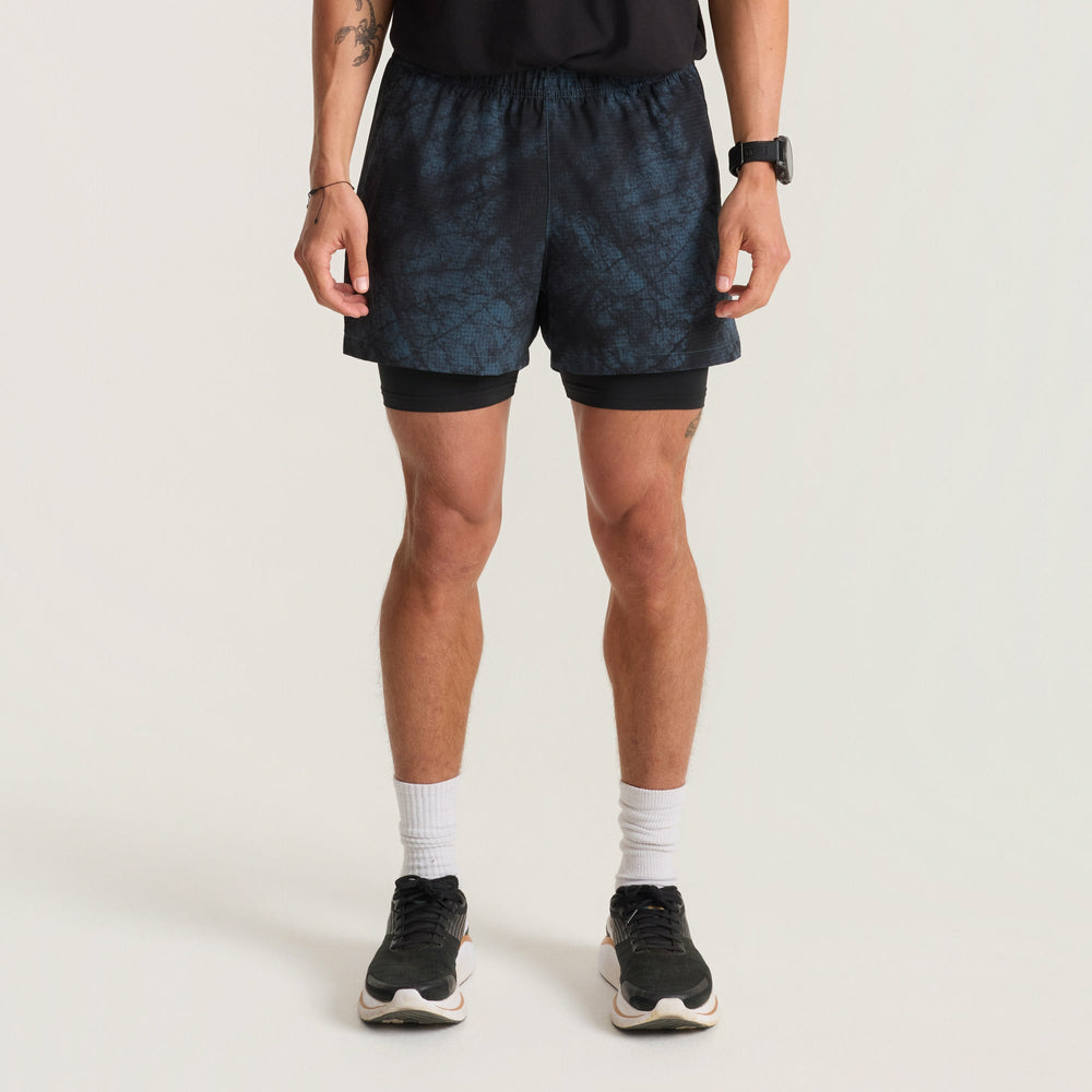Roark Bommer 3.5" Shorts in Navy Tie Dye - Men|Run / Active