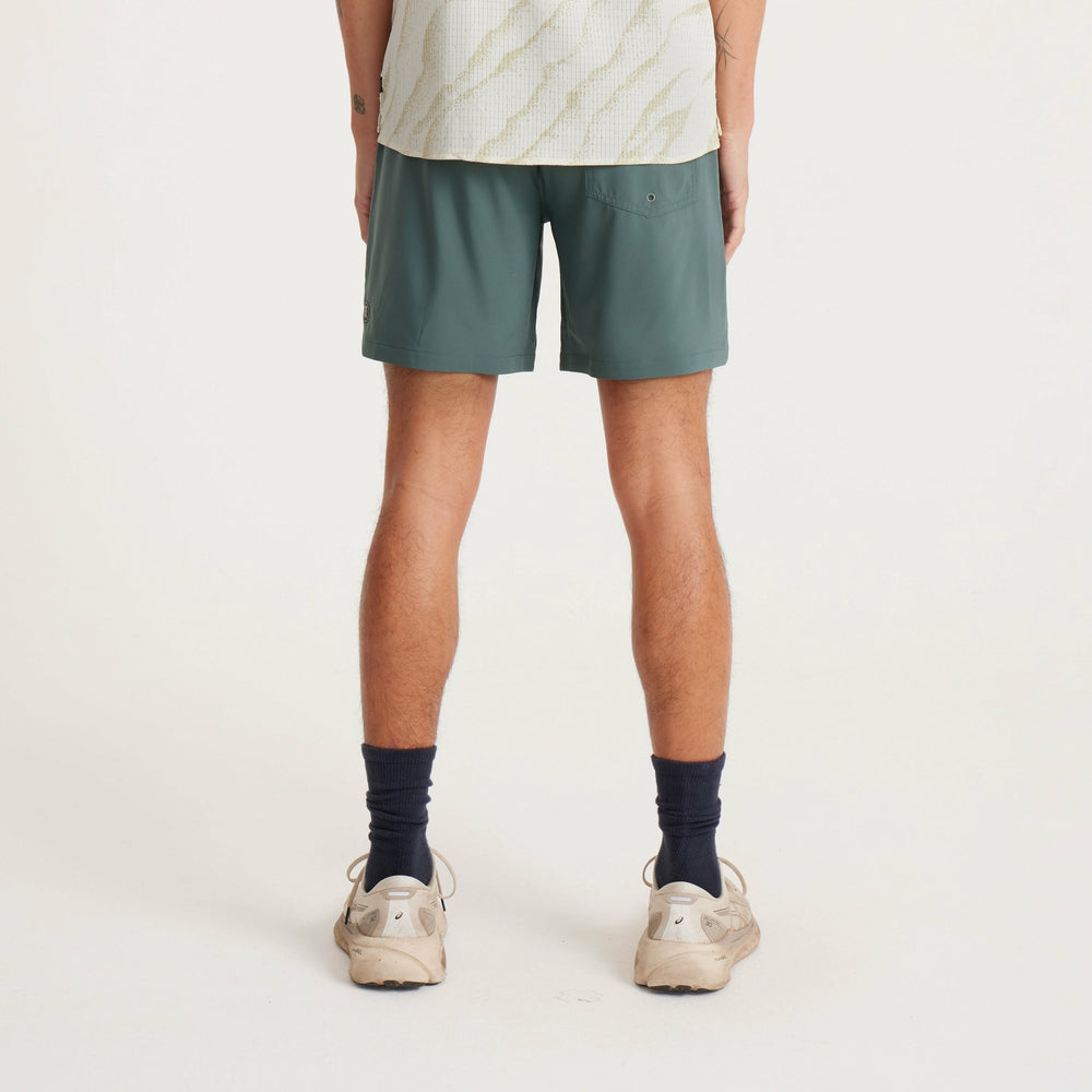 Roark Serrano 7" Shorts in Forest - Men|Run / Active