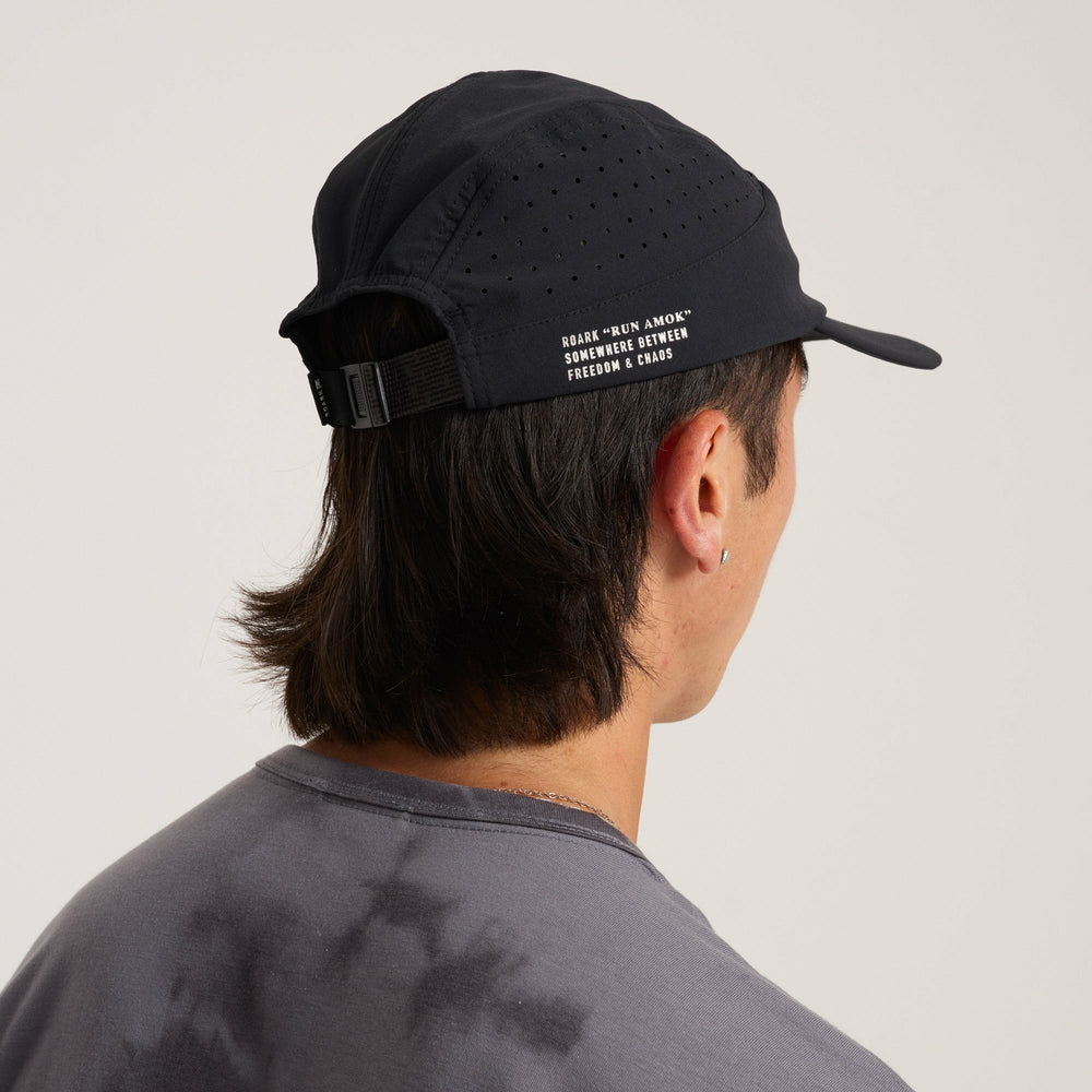 Roark Alta Elite Run Hat Strapback Hat in Black - Men|Run / Active