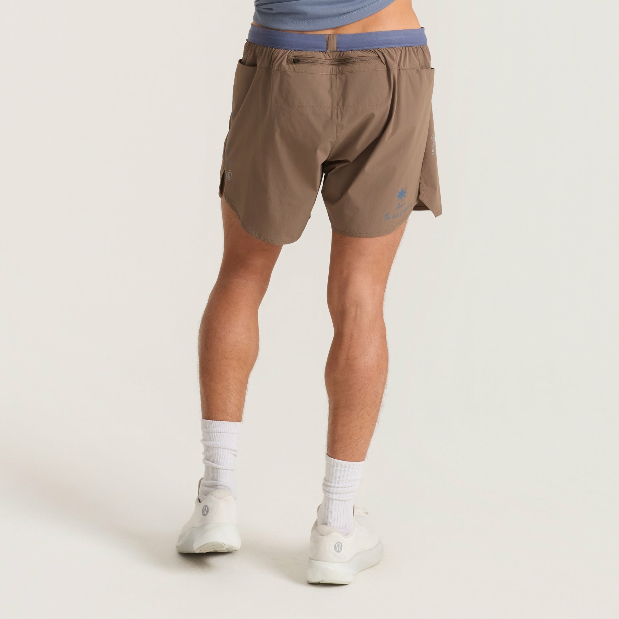 Roark Alta 5" Shorts in Faded Brown - Men|Run / Active
