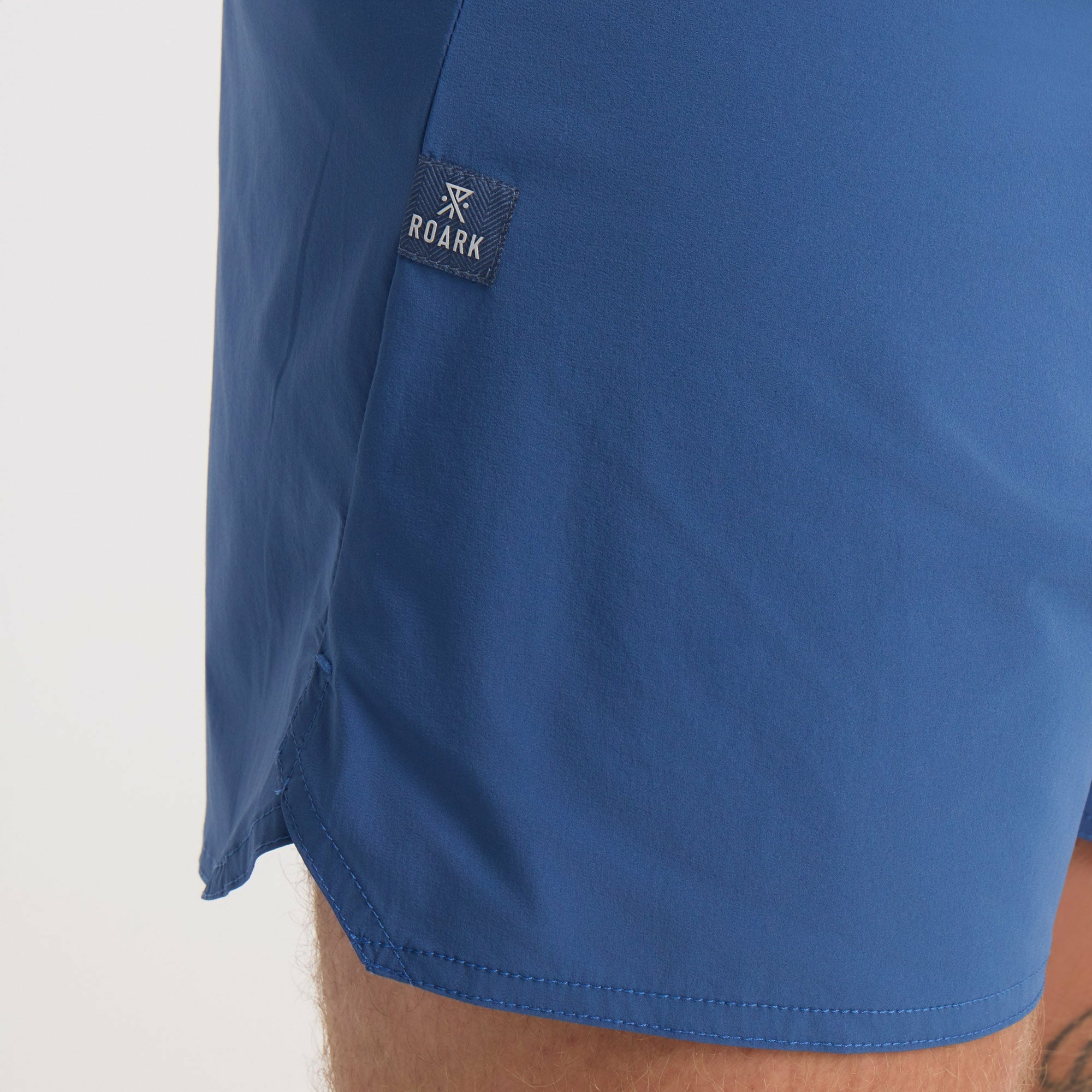 Roark Alta 5" Shorts in Deep Blue - Run / Active